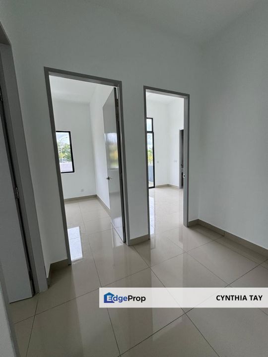 Double storey terrace end lot walking distance to school and near Aeon with brand new house in gated guarded taman in Seremban 2, Negeri Sembilan, Seremban