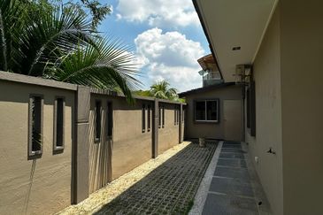 Acacia Seremban 2