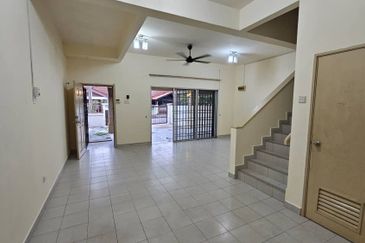 Newly painted double storey terrace house in Taman Harmonium Indah, Kepayang, Seremban for rental