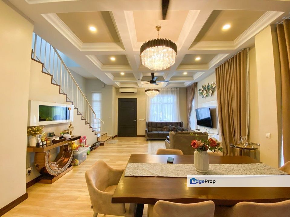 Graham Garden Eco Grandeur Puncak Alam Double Storey Terraced Corner ...