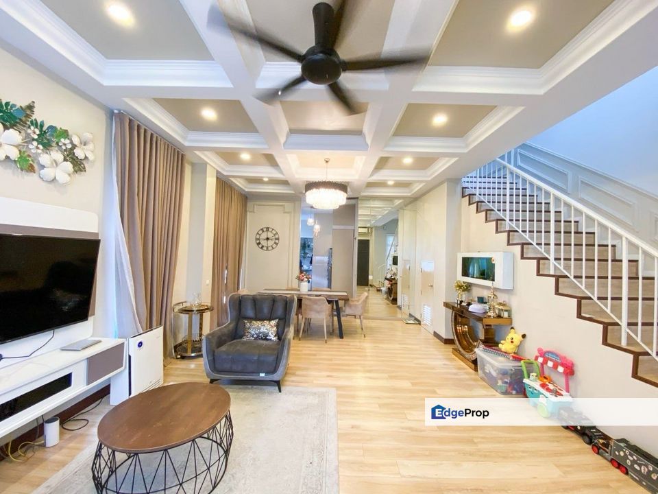 Graham Garden Eco Grandeur Puncak Alam Double Storey Terraced Corner ...