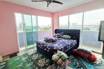 BAYU SENTUL CONDO, SENTUL