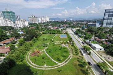 BAYU SENTUL CONDO, SENTUL