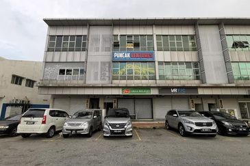 B3 SHOP LOT, SEKSYEN 26, SHAH ALAM