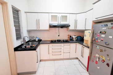 SERI MAYA CONDOMINIUM, JELATEK, KL