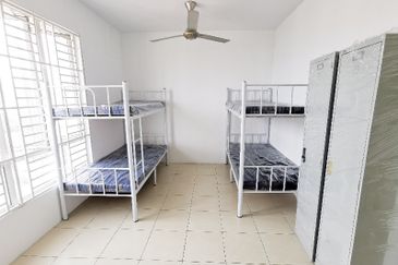 PLATINUM LAKE PV12, DANAU KOTA, SETAPAK