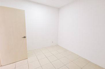 PLATINUM LAKE PV12, DANAU KOTA, SETAPAK