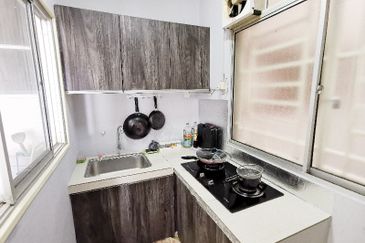 PLATINUM LAKE PV12, DANAU KOTA, SETAPAK