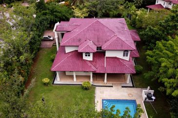 Exclusive Bungalow- Beverly Row, IOI Resort City, Putrajaya.