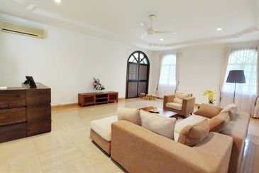 Exclusive Bungalow- Beverly Row, IOI Resort City, Putrajaya.