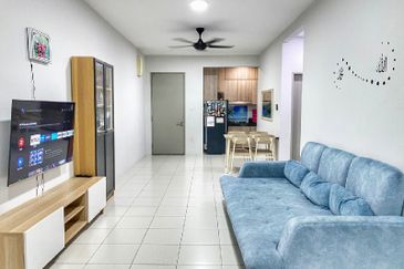 RESIDENSI PLATINUM TERATAI, SETAPAK