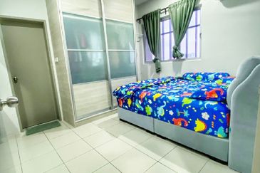 RESIDENSI PLATINUM TERATAI, SETAPAK