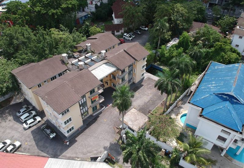3 Storey Building Apartment with Parking Land, Brickfield, Kl