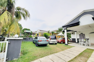 Kelab Golf Bukit Beruntung