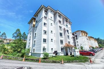 Astana Alam Apartment