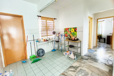 Astana Alam Apartment