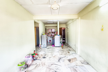 Flat PKNS, Seksyen 7