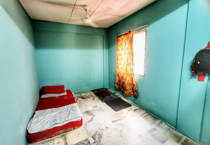 Flat PKNS, Seksyen 7