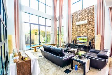 Kristal Court, Seksyen 7