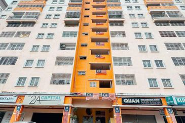 Residensi Bistaria, Ukay Bistari