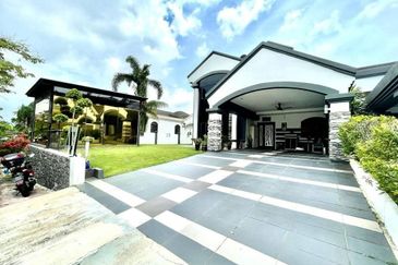 KGSAAS Golf Club, Seksyen 13