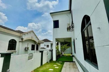 KGSAAS Golf Club, Seksyen 13