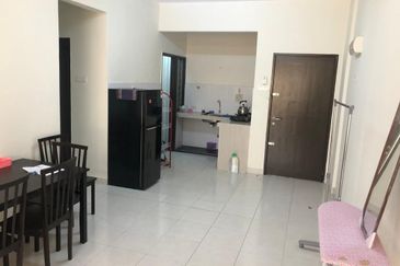 Residensi Warnasari 2