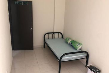 Residensi Warnasari 2