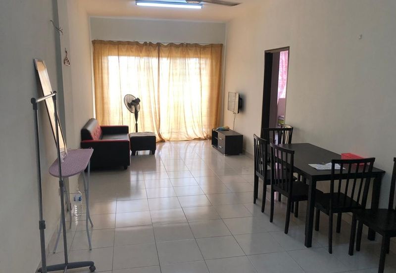 Residensi Warnasari 2