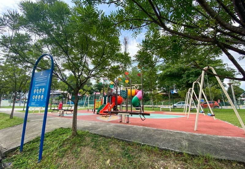 Residensi Warnasari 2