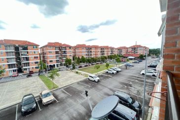 Alam Budiman Condominium (Pangsapuri Alam Budiman)