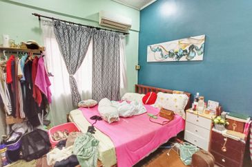 Beside Sunway Piramid, Double Storey Terrace 