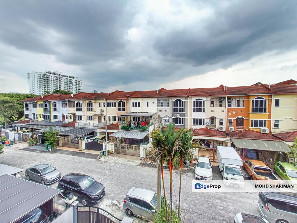 Freehold, 3 Storey Terrace, Taman Bullion Mewah, Kuala Lumpur, Batu 
