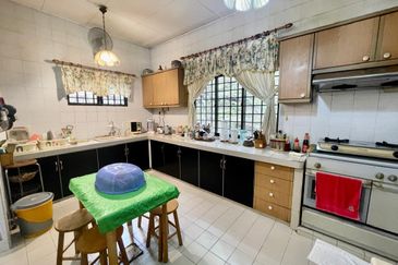 Seksyen 12, Shah Alam