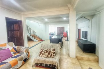 Jalan Bukit Rahman Putra