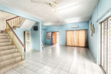 Jalan Spektrum U16 @ Taman Bukit Subang