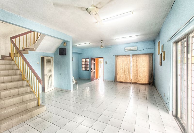 Jalan Spektrum U16 @ Taman Bukit Subang