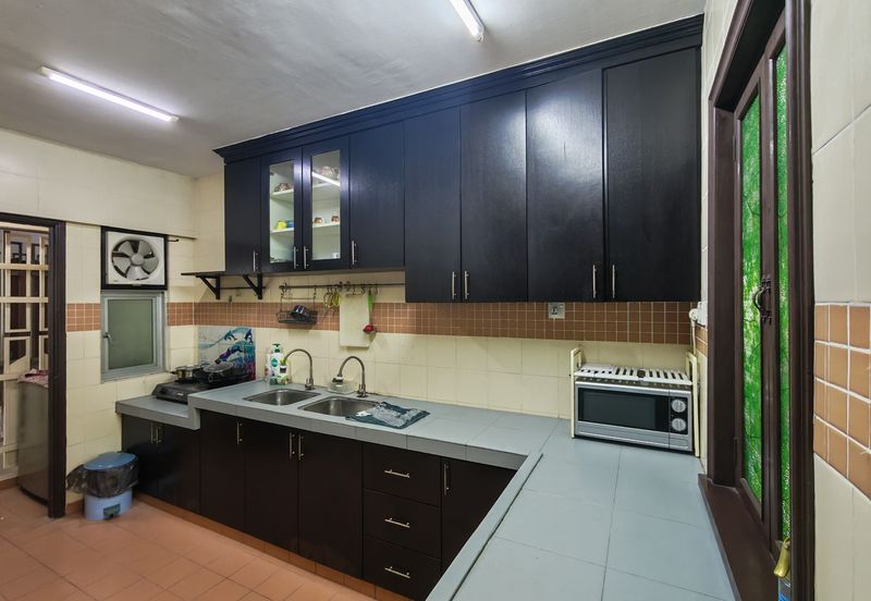 Perdana Exclusive Condominium