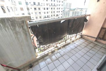 Brunsfield Service Apartment