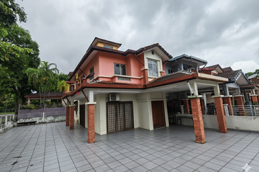 Jalan Spektrum U16 @ Taman Bukit Subang