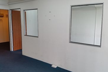 Impian Meridian Commerz