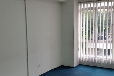 Impian Meridian Commerz