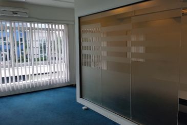 Impian Meridian Commerz