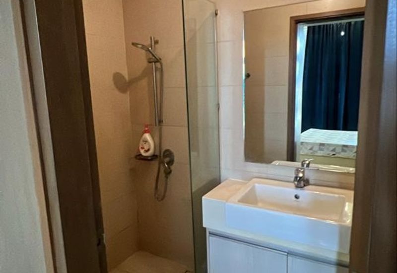 Royal Regent Sri Putramas III