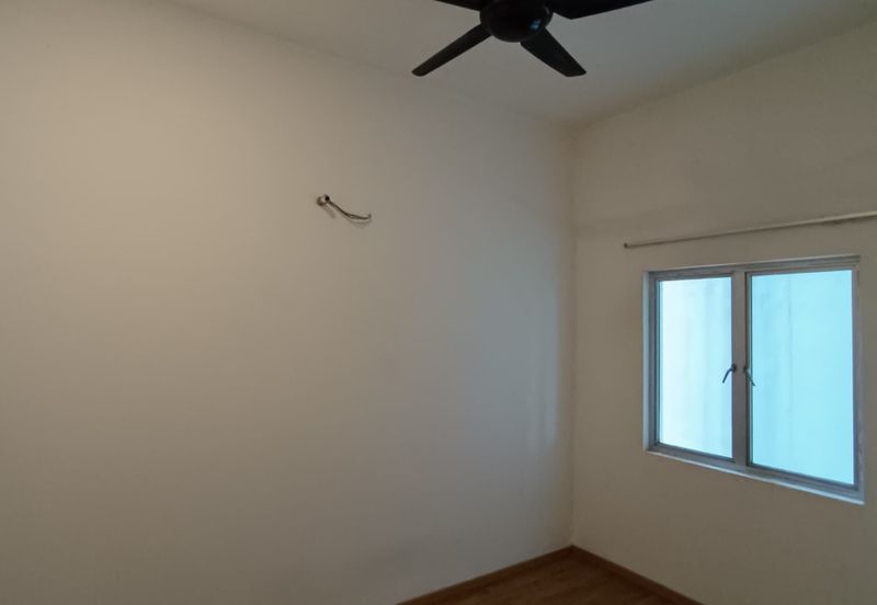 Zeta DeSkye Residence