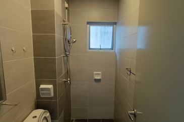 Zeta DeSkye Residence