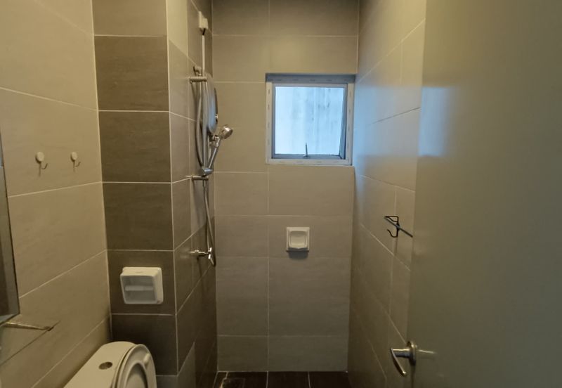 Zeta DeSkye Residence