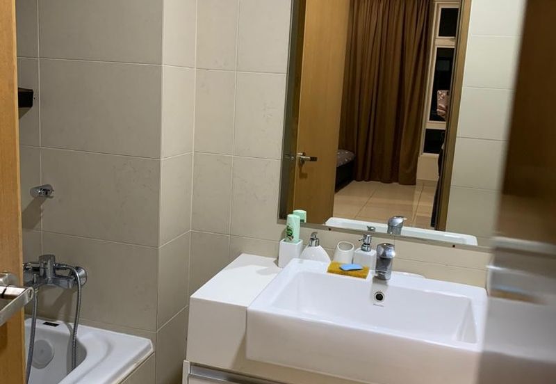 Royal Regent Sri Putramas III