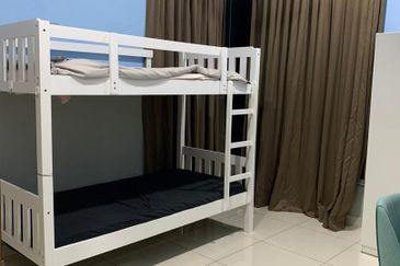 Royal Regent Sri Putramas III