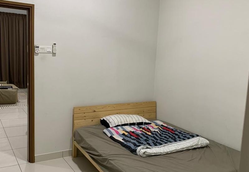 Royal Regent Sri Putramas III